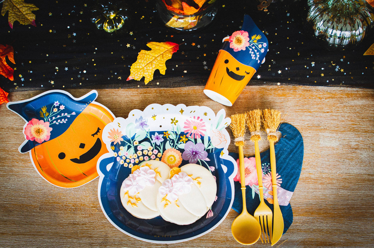 Halloween Cauldron Dinner Plates