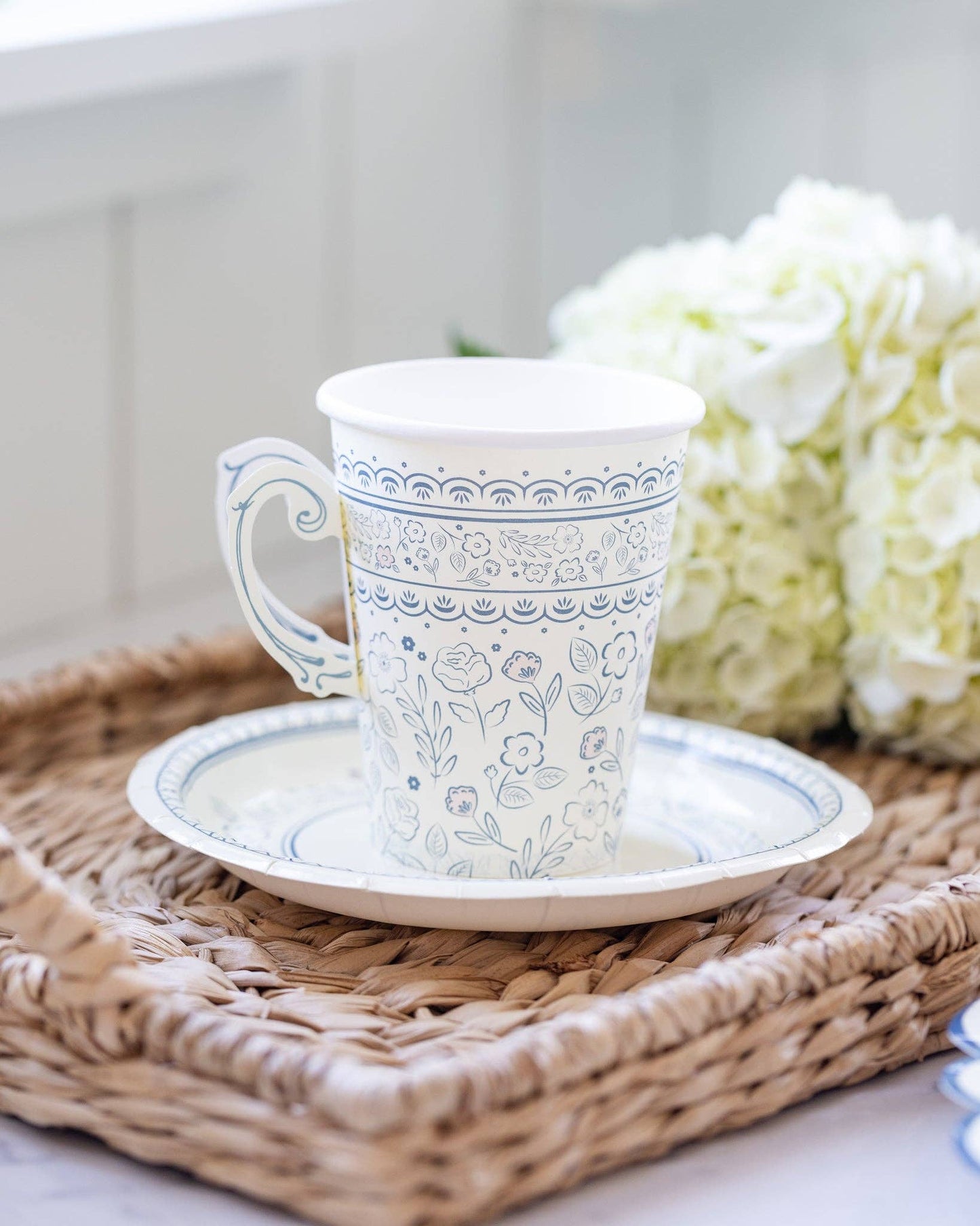 Pembroke Floral 7" Paper Dessert Plates