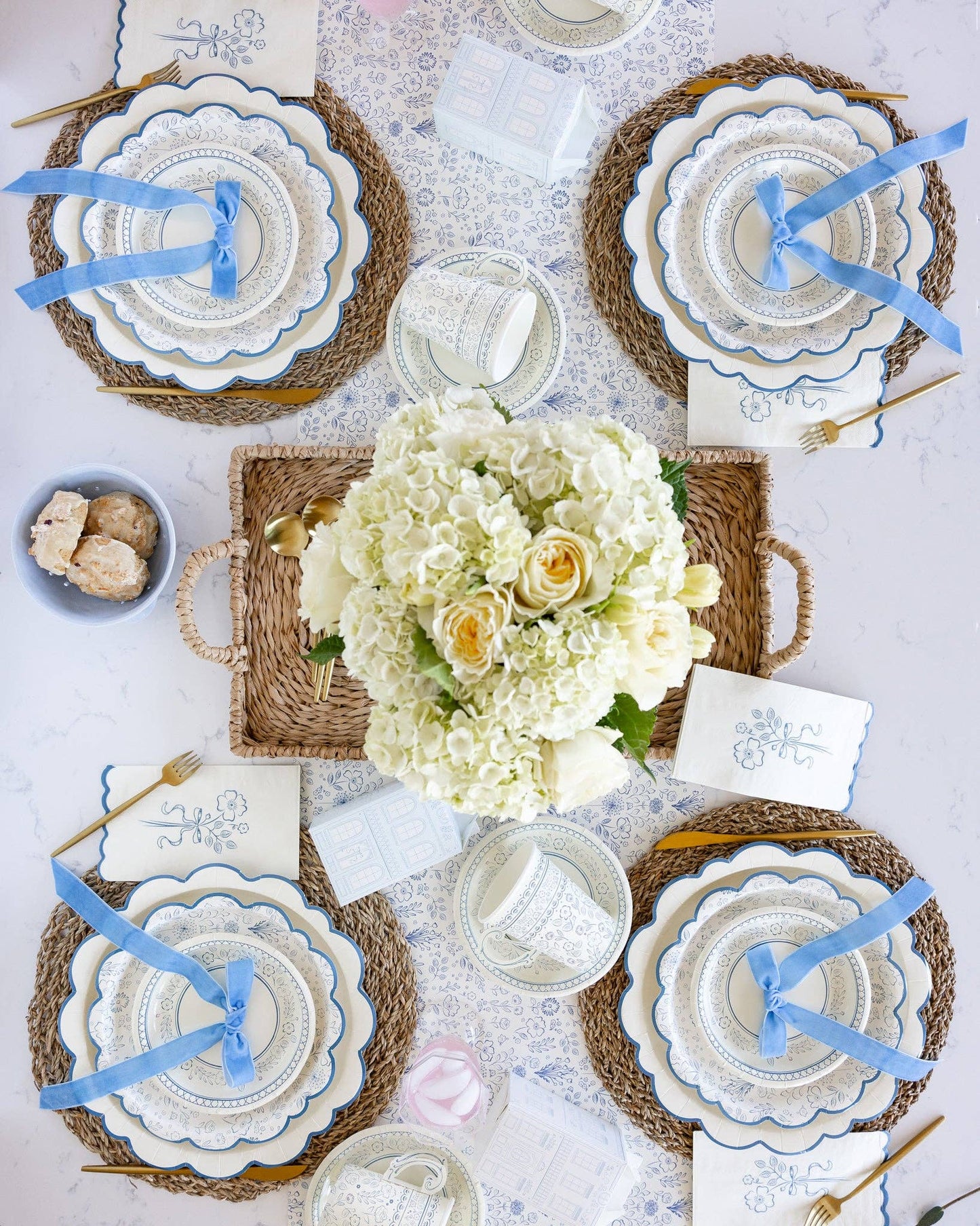 Pembroke Floral 7" Paper Dessert Plates